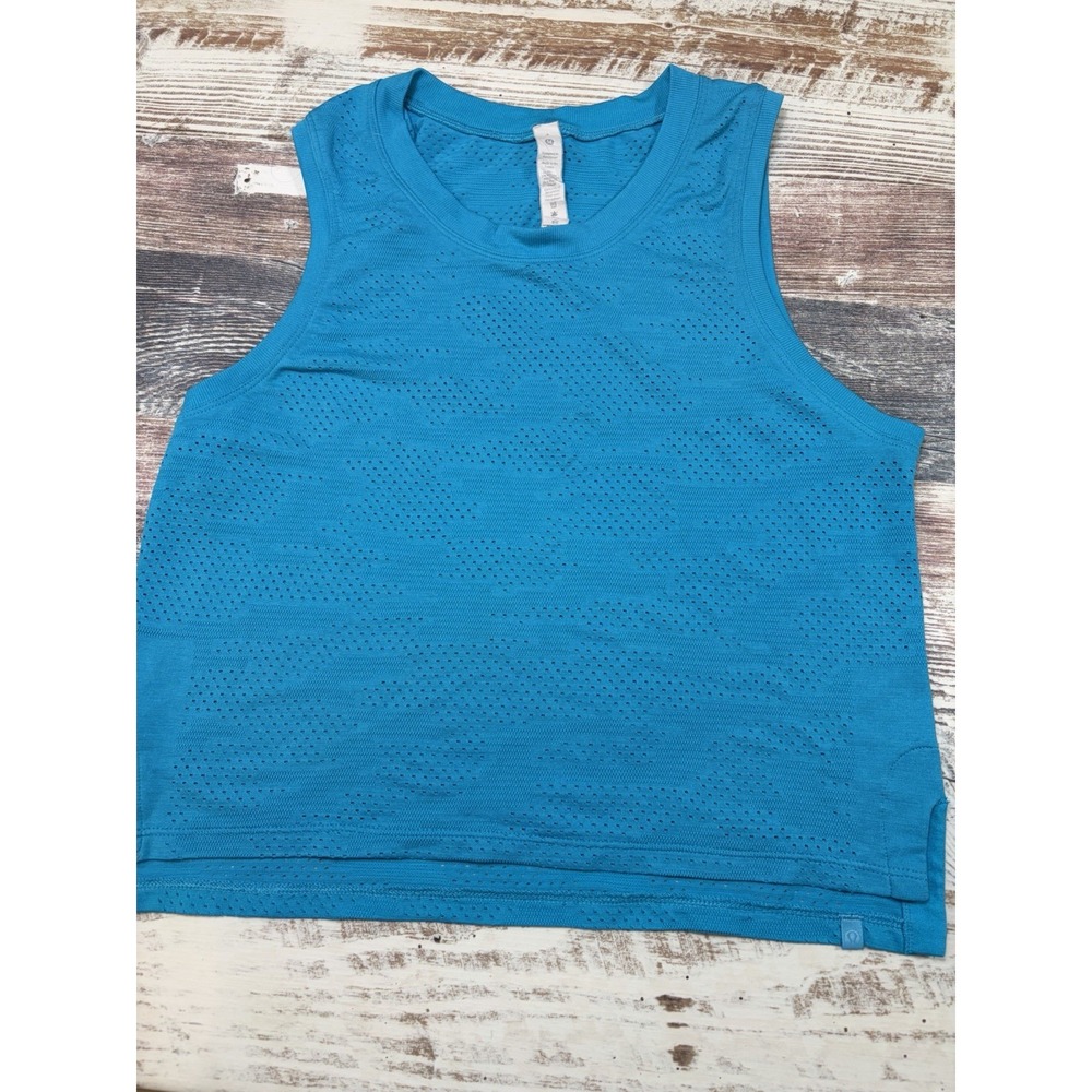 Lululemon Train to Be Tank Size 4 Blue Teal Cropped Yoga Activewear Sleeveless
